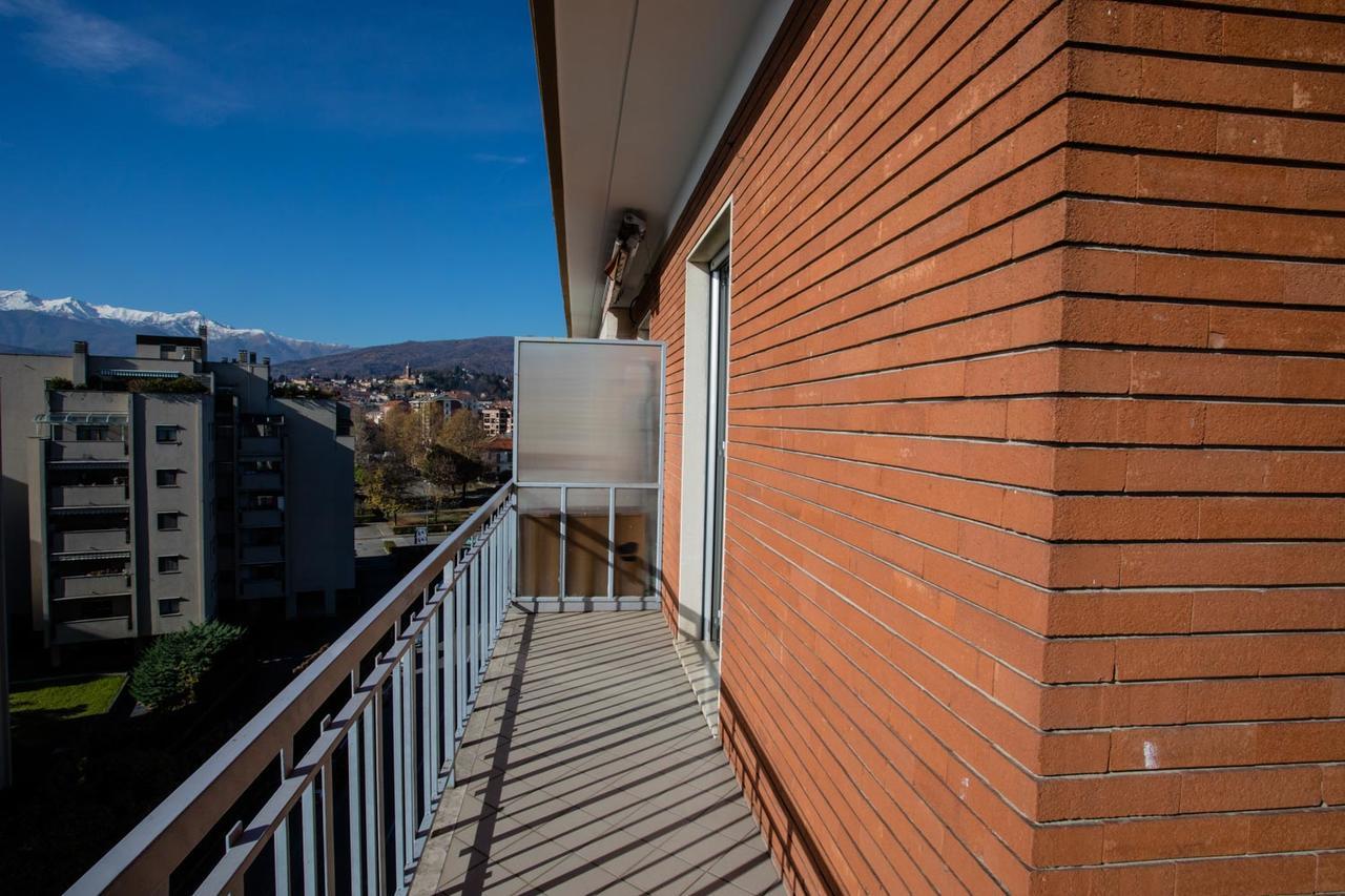 Terrazza Di Pinerolo Daire Dış mekan fotoğraf