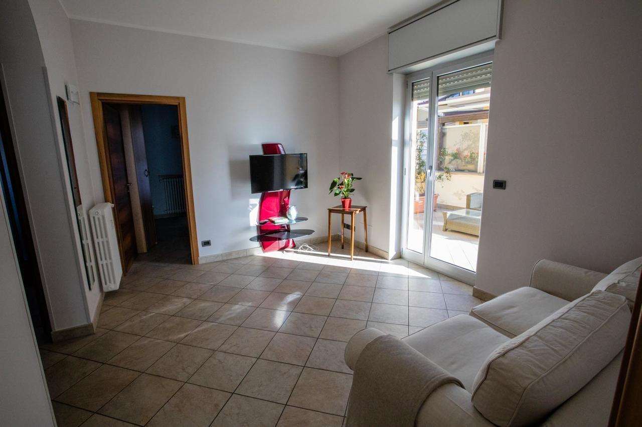 Terrazza Di Pinerolo Daire Dış mekan fotoğraf